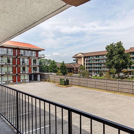 Americana Inn A Travelodge By Wyndham Pigeon Forge Εξωτερικό φωτογραφία