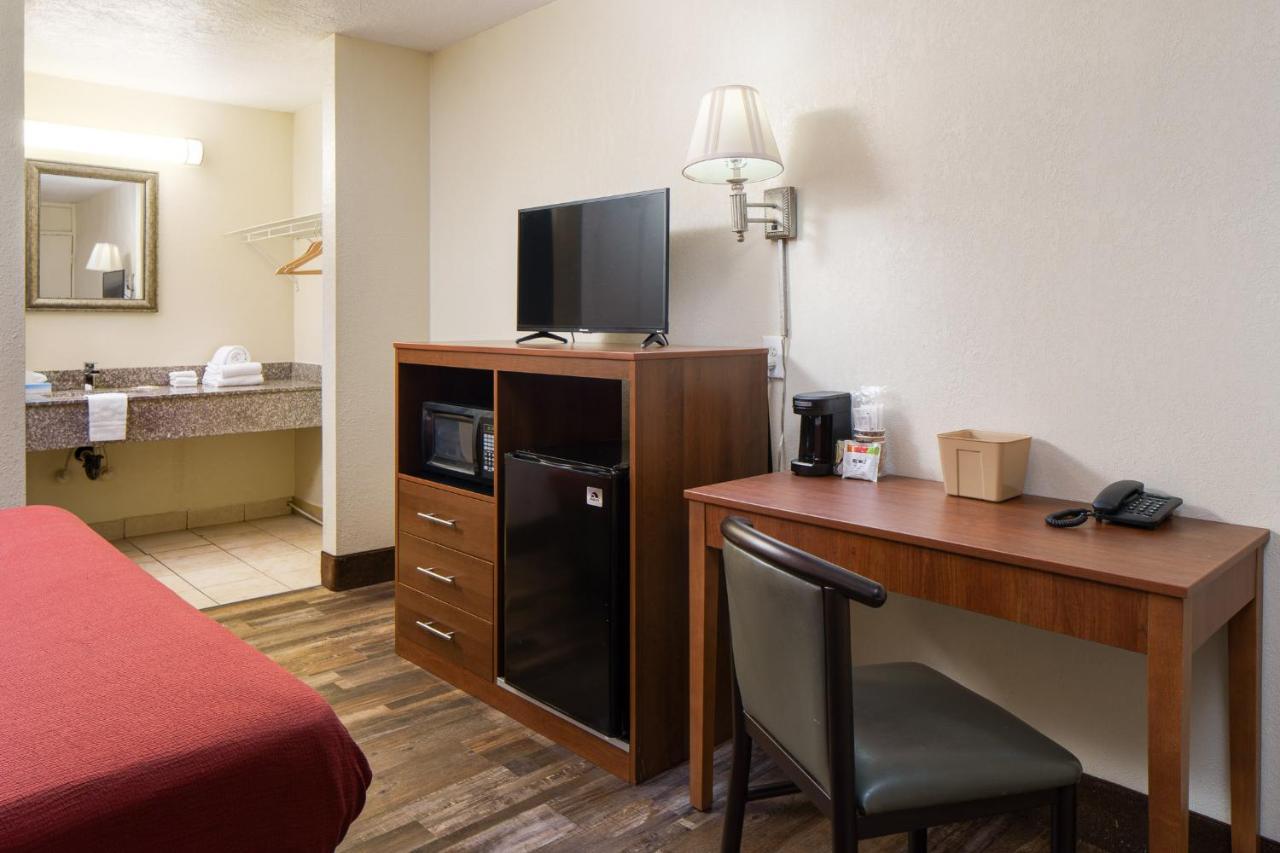 Americana Inn A Travelodge By Wyndham Pigeon Forge Εξωτερικό φωτογραφία
