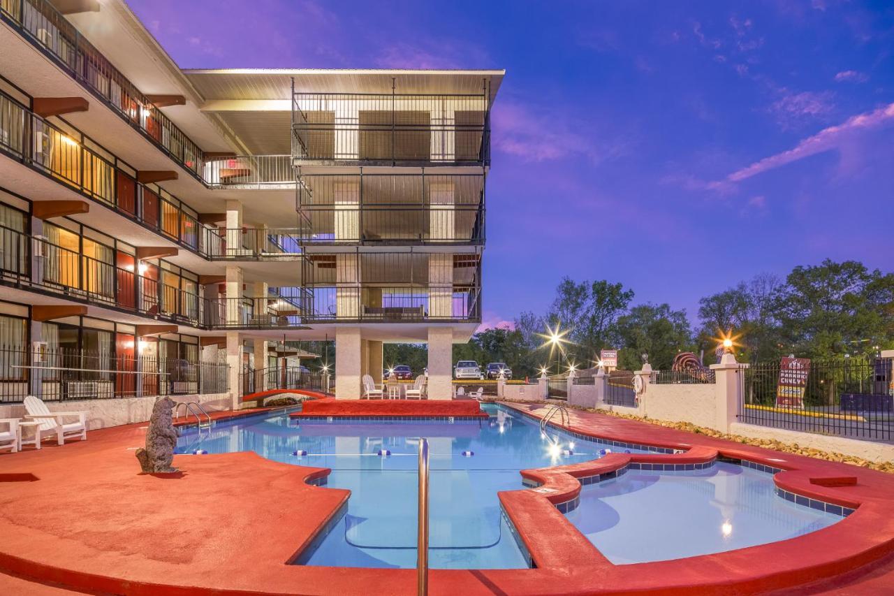 Americana Inn A Travelodge By Wyndham Pigeon Forge Εξωτερικό φωτογραφία