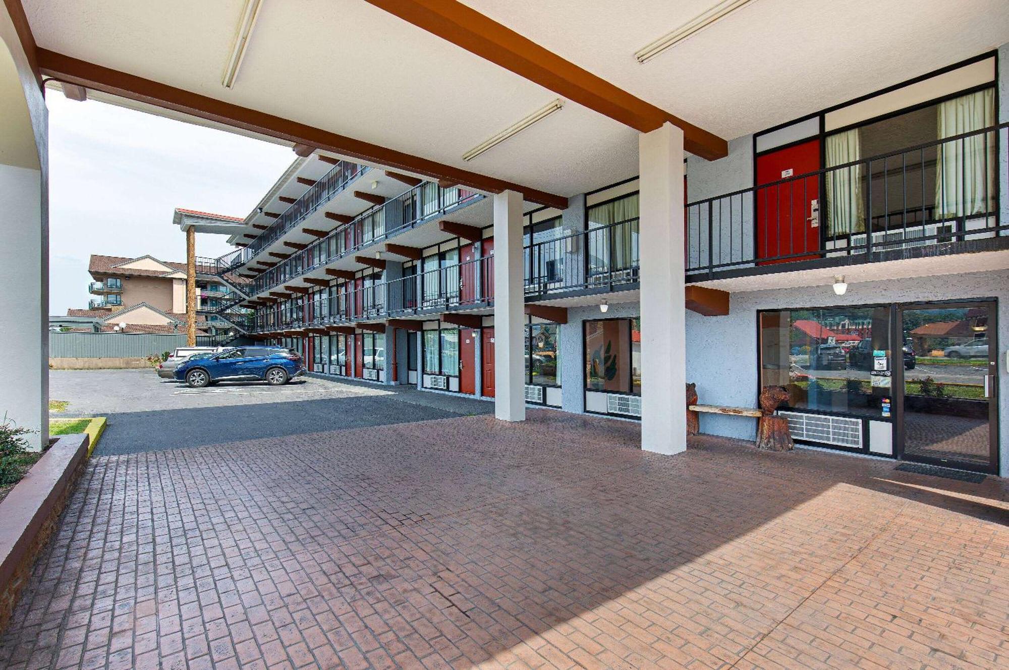 Americana Inn A Travelodge By Wyndham Pigeon Forge Εξωτερικό φωτογραφία